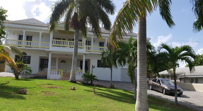 Coral Gardens Villa Montego Bay